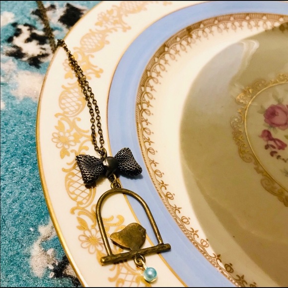 Bird ribbon bow blue antique bronze necklace - Picture 5 of 5